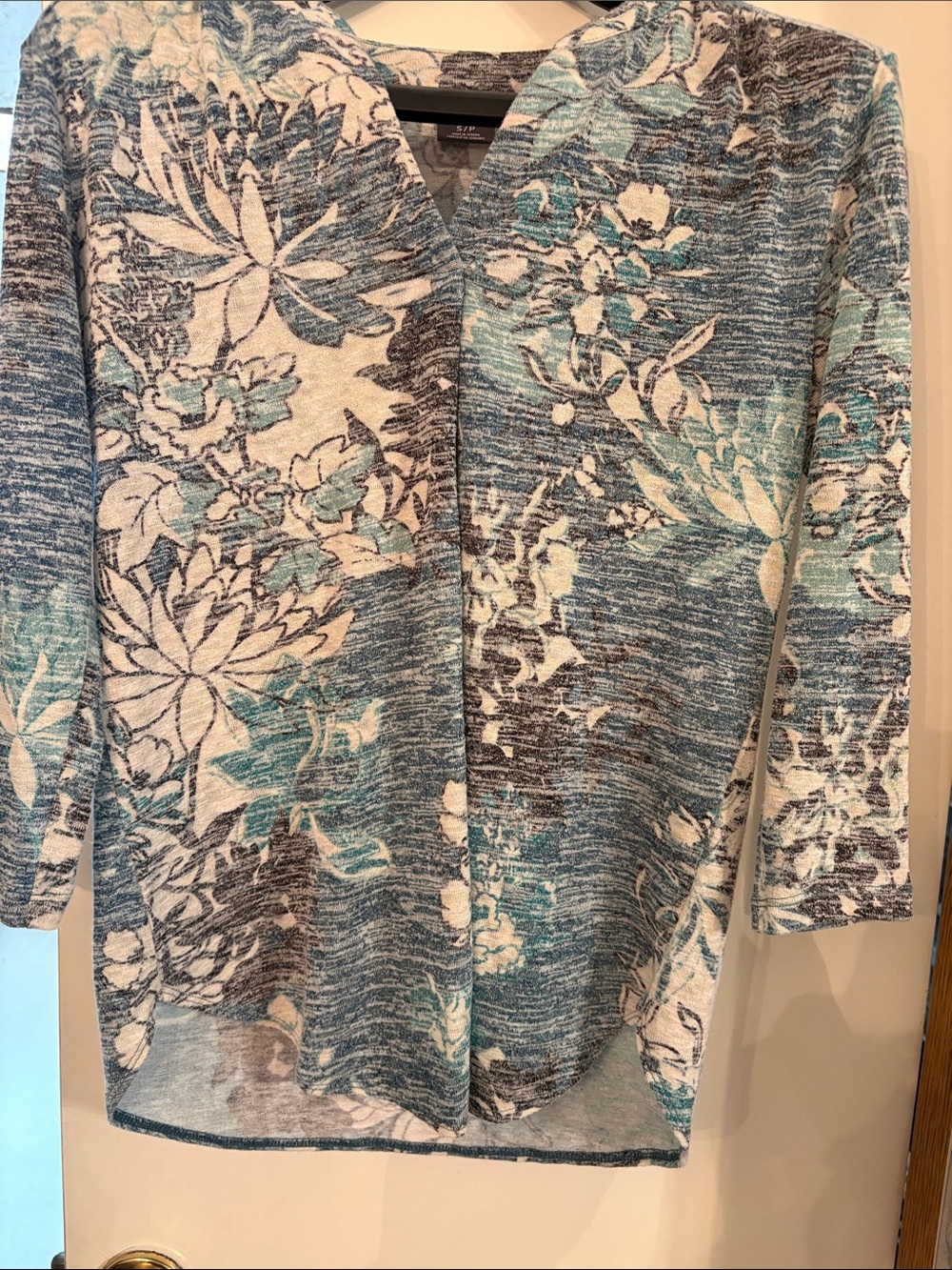 Woman Van Heusen rayon and polyester super soft